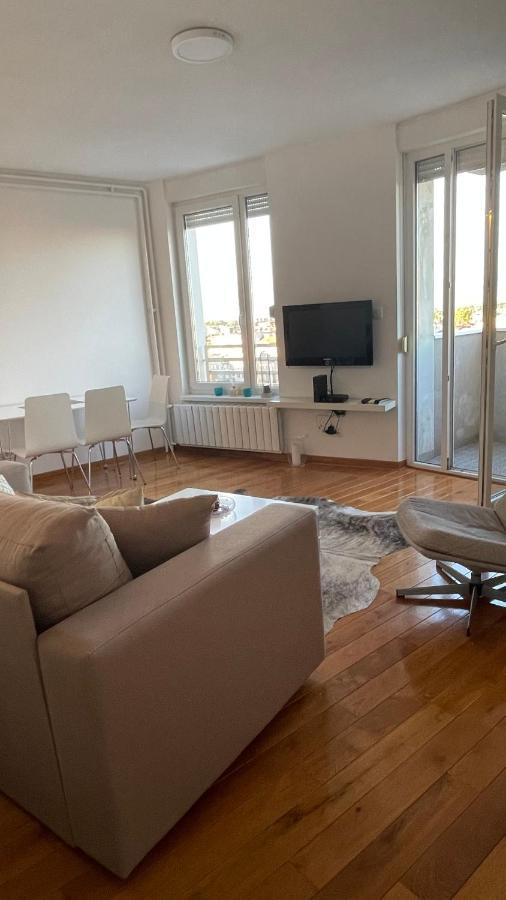 Luka 1718 Apartments Beograd Eksteriør billede
