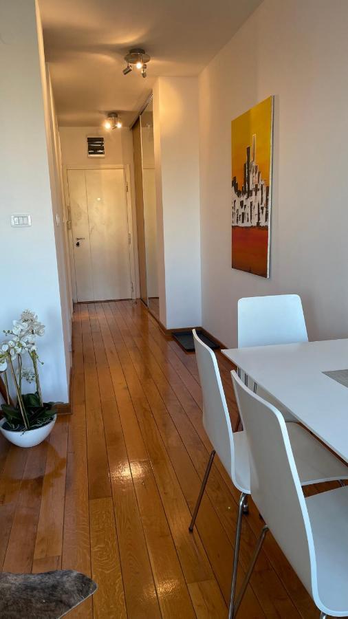 Luka 1718 Apartments Beograd Eksteriør billede